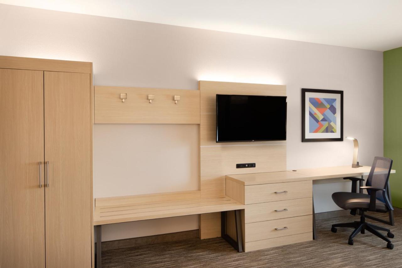 Holiday Inn Express & Suites Ft Myers Beach-Sanibel Gateway By Ihg Форт Майерс Бийч Екстериор снимка